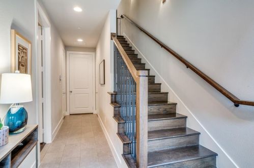 7700 Eastern Ave, Dallas, TX 75209-5120