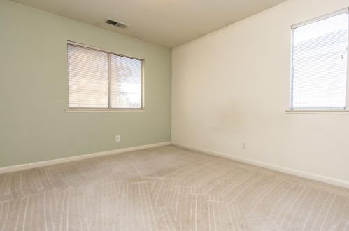 962 Ashford Dr, Turlock CA 95382-0262 exterior