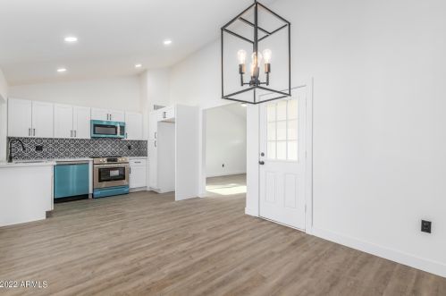 2605 50 Dr, Phoenix AZ 85031-1329 exterior