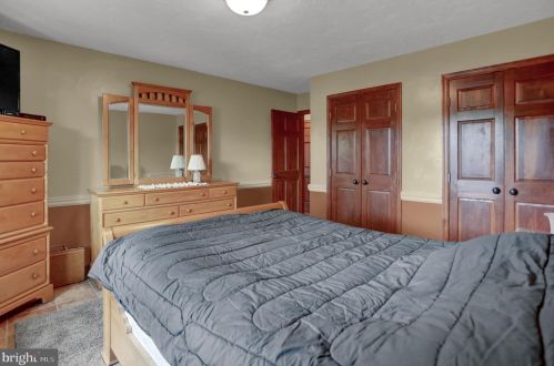 181 Primrose Ln, Hanover PA 17331-5211 exterior