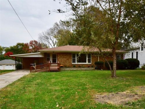 126 Springer Ave, Edwardsville, IL 62025-1804