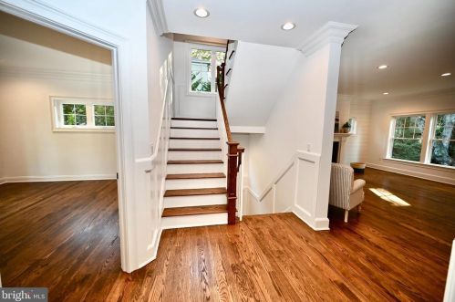 694 Prospect Ave, Princeton NJ 08540-4037 exterior