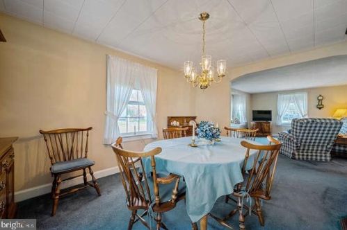 140 Acres Dr, Trenton NJ 08690-3914 exterior