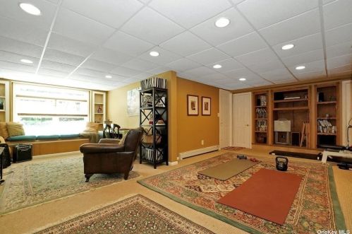 140 Cornell Dr, Commack NY 11725-2504 exterior