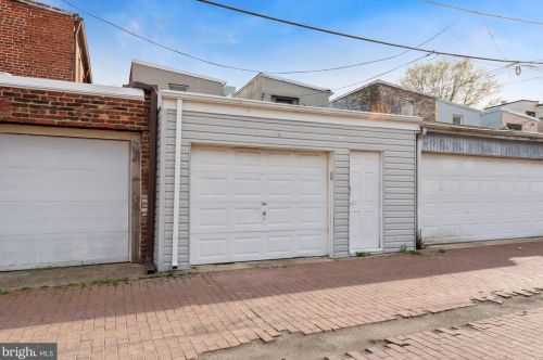 1221 T St, Washington DC 20009-7535 exterior