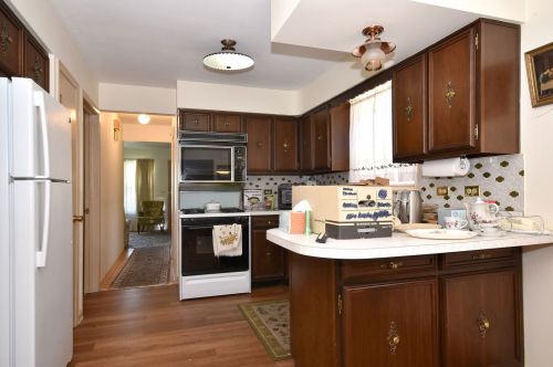 7517 Myrtle Ave, Chicago IL 60631-1835 exterior