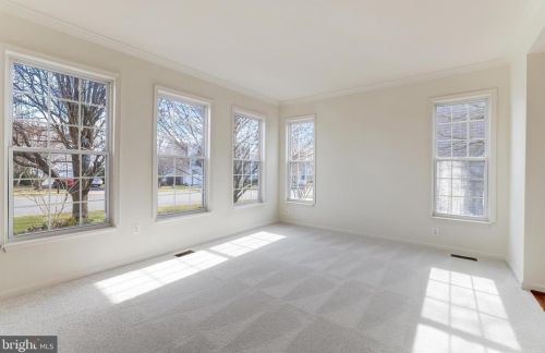 43195 Parkers Rdg Dr, Leesburg VA 20176-5132 exterior