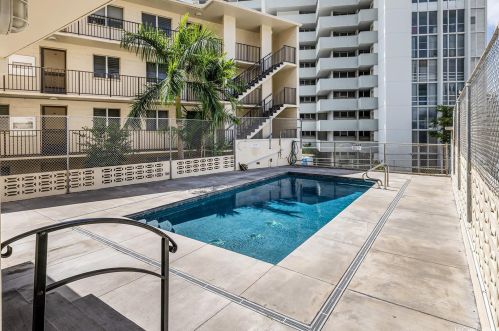 1099 Green St, Honolulu HI  96822-3680 exterior