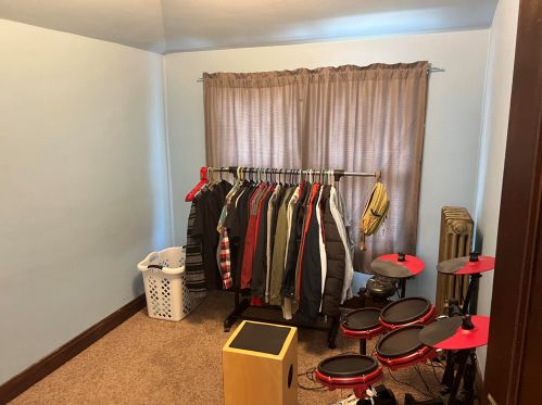 1607 Division St, Manitowoc WI 54220-5627 exterior