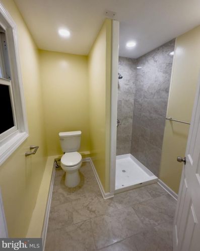 1732 State St, Trenton NJ  08609-2008 exterior