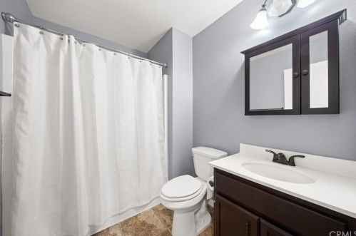 42071 Orange Blossom Dr, Temecula CA 92591-5543 exterior