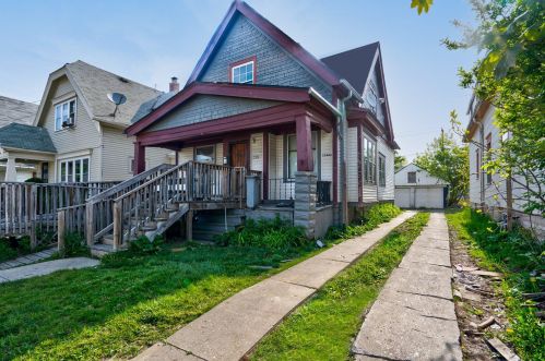 3540 19th St, Milwaukee WI  53221-1502 exterior