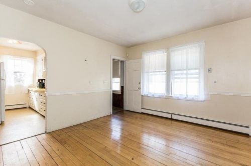 1884 Smith St, Providence RI 02911-2944 exterior