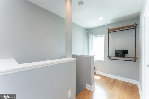 228 Girard Ave, Philadelphia PA 19130-1687 exterior