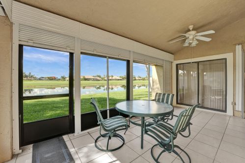 6876 Bitterbush Pl, Boynton Beach FL 33472-2902 exterior