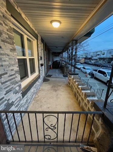 2904 Aramingo Ave, Philadelphia PA  19134-4303 exterior