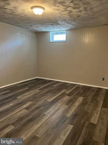 458 Mainview Ct, Glen Burnie MD 21061-6120 exterior