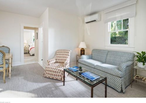 356 11 Ave, Naples FL 34117-4164 exterior