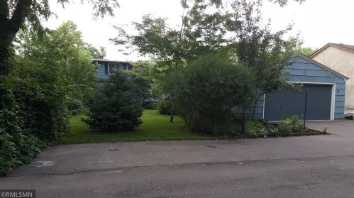 209 7 Ave, Princeton MN 55371-1520 exterior