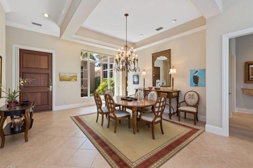 8528 Bellagio Dr, Naples FL 34114-6434 exterior