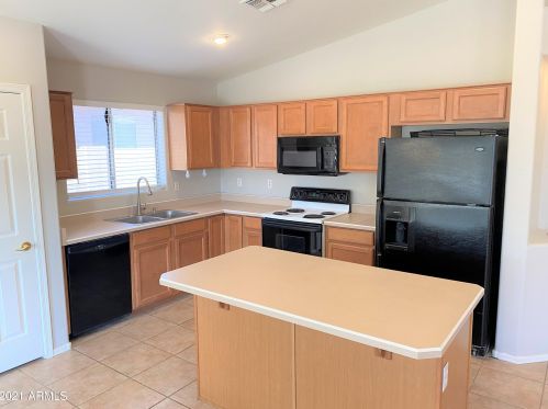 2309 Carter Rd, Phoenix AZ  85041-6405 exterior