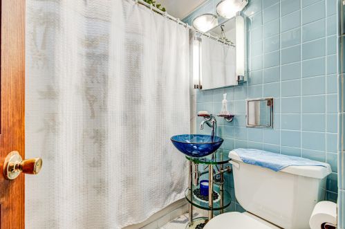 3264 41, Milwaukee WI 53215-4029 exterior