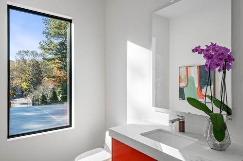 4645 Lake Forrest Dr, Atlanta GA  30342-2537 exterior