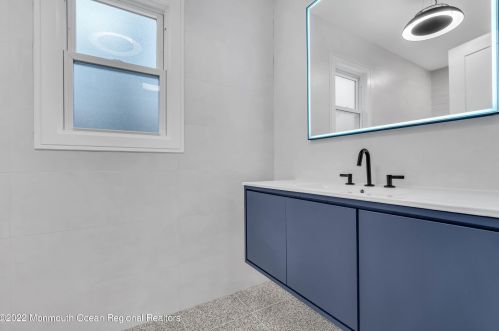 722 Green Valley Rd, Jackson Twp NJ  08527-2942 exterior