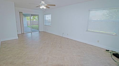 673 Haas Ave, Fort Pierce FL  34953-6418 exterior