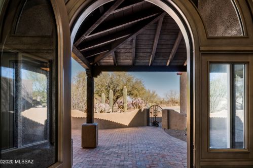 976 Josephine Saddle Pl, Green Valley AZ 85614-6302 exterior