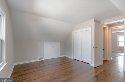 1871 Arena Dr, Trenton NJ 08610-2605 exterior