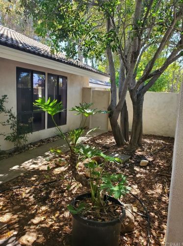 31150 Avenida Del Reposo, Temecula CA 92591-1719 exterior