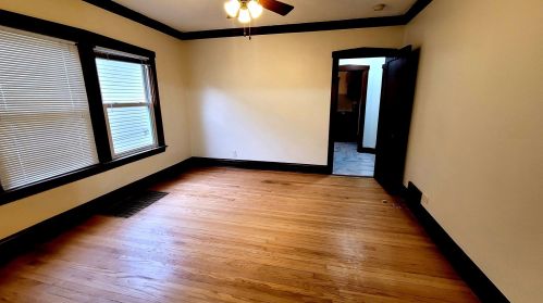 404 8 Ave, Broadview IL 60153-1515 exterior