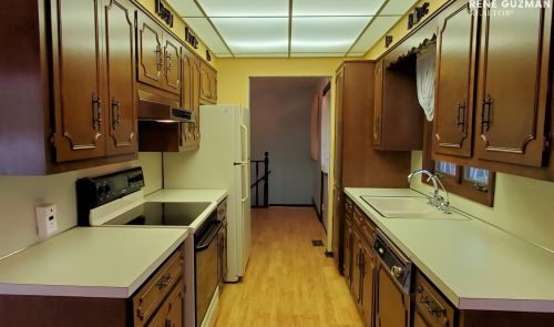 2325 Radcliff Vlg Dr, Grand Rapids MI 49546-7724 exterior