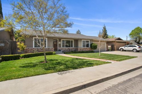 161 Elena Ct, Turlock CA  95380-4233 exterior