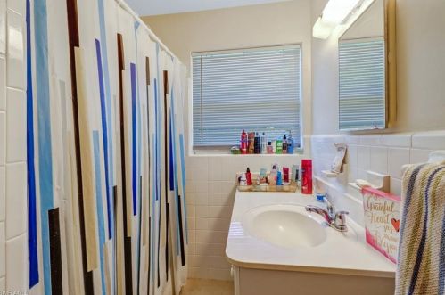 870 109 Ave, Naples FL 34108-1808 exterior