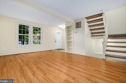 7813 Havenside Ter, Rockville MD 20855-2261 exterior