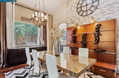 1868 Renee Way, Concord CA 94521-1525 exterior