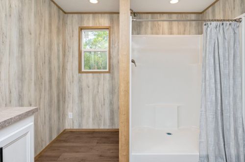 212 Juniper Ave, Defuniak Springs FL 32433-7518 exterior