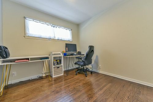 5327 90, Milwaukee WI 53214-2832 exterior