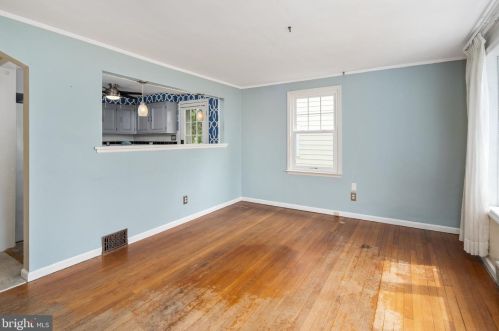 110 Central Ave, Trenton NJ 08610-3821 exterior