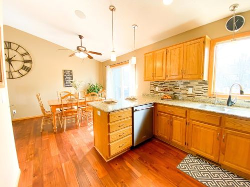 7643 31st St, Saint Paul MN 55128-4045 exterior