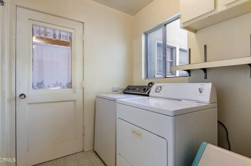 1113 Beverly Dr, Oxnard CA 93030-4813 exterior