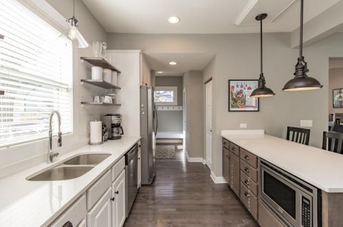 956 Dayton Ave, Saint Paul MN 55104-6544 exterior