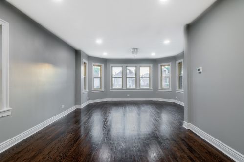 5505 Parkside Ave, Chicago IL  60638-2814 exterior