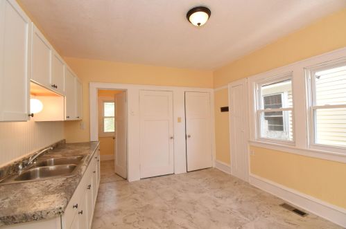 3203 Julia St, Milwaukee WI 53212-1930 exterior