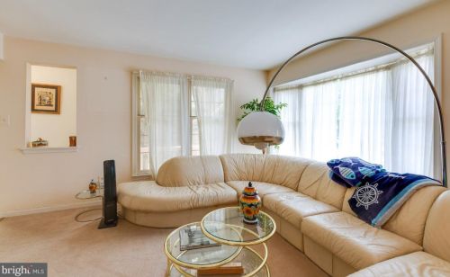 11 Hickory Hill Ct, Silver Spring, MD 20906-5807