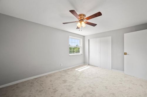 60 Chapel Dr, Pittsburgh PA  15237-2518 exterior