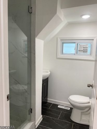 101 Holsman St, Paterson NJ  07522-1820 exterior