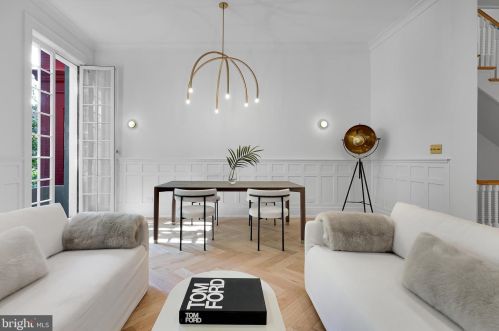 2013 Q St, Washington DC 20002-2373 exterior